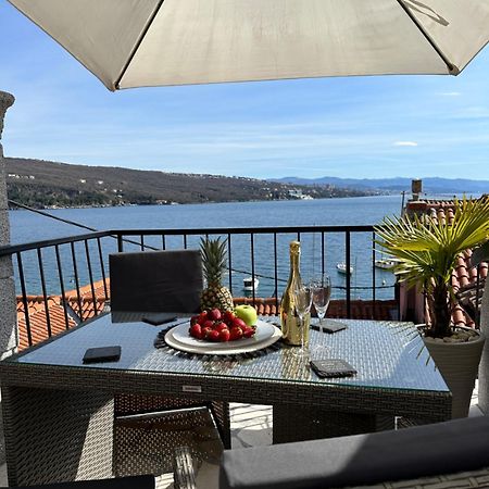 Villa Volos Apartment Karmen With Roof Terrace, Sea View, Free Private Parking Opatija Eksteriør bilde