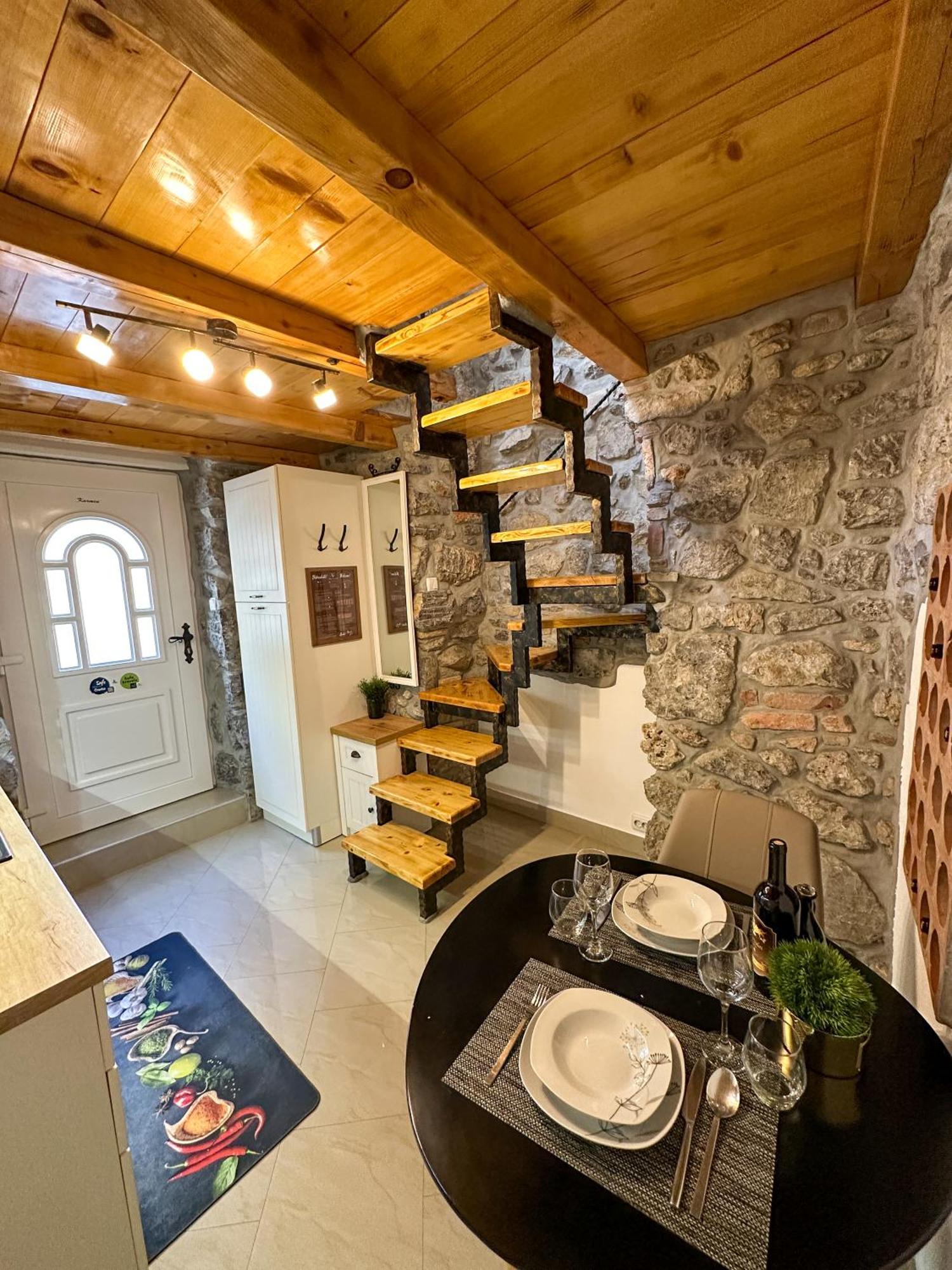 Villa Volos Apartment Karmen With Roof Terrace, Sea View, Free Private Parking Opatija Eksteriør bilde